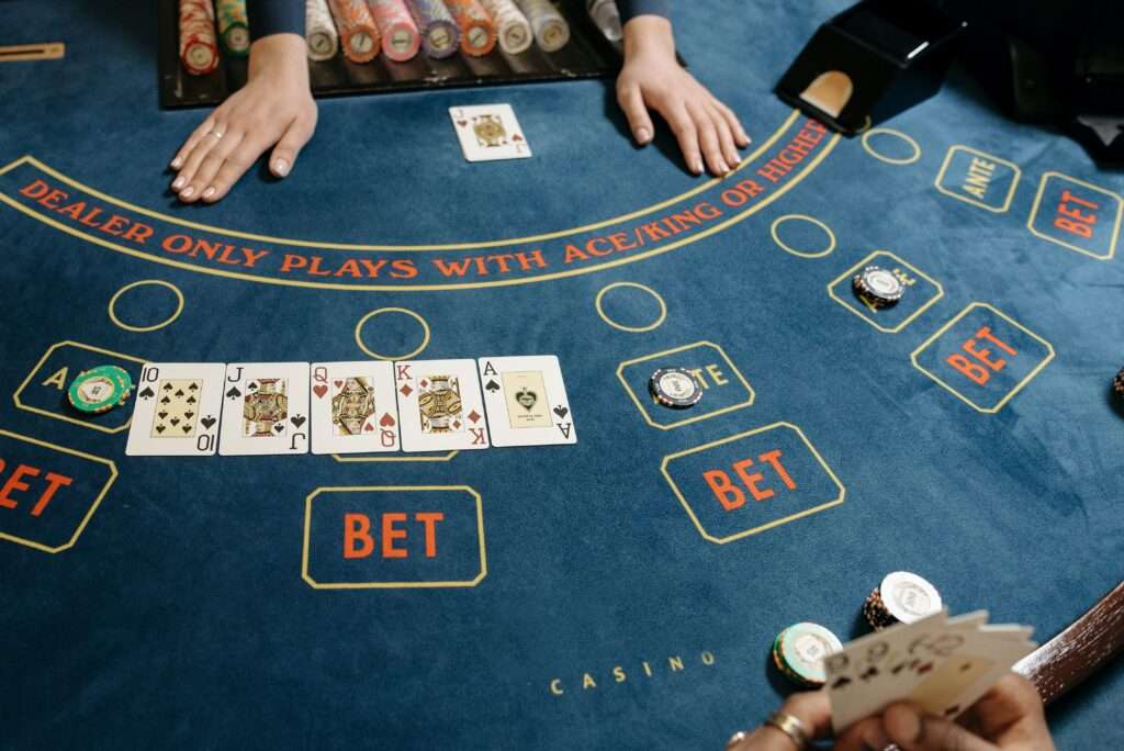 Common Mistakes in Online Blackjack and How to Avoid Them