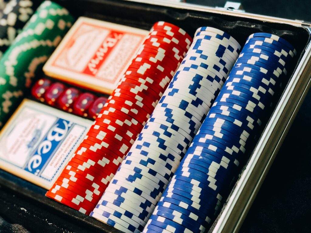 The Thrill of Live Casino Games: Bringing the Authentic Experience Home